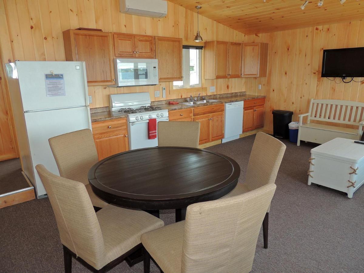 Angel Rock Waterfront Cottages Cape Vincent Extérieur photo