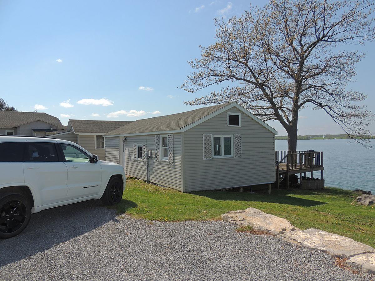 Angel Rock Waterfront Cottages Cape Vincent Extérieur photo
